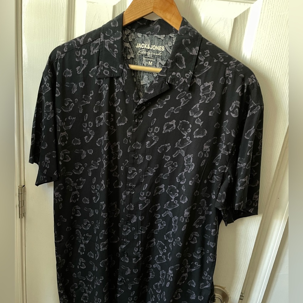 Jack & Jones Revere Collar Shirt Leopard Print Size Medium NEW